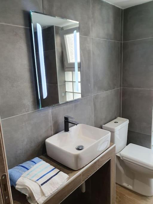 Rotonda Citycenter Two Rooms Apart.New Renovated! 塞萨洛尼基 外观 照片